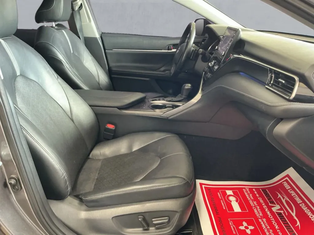 Toyota Camry photo 22