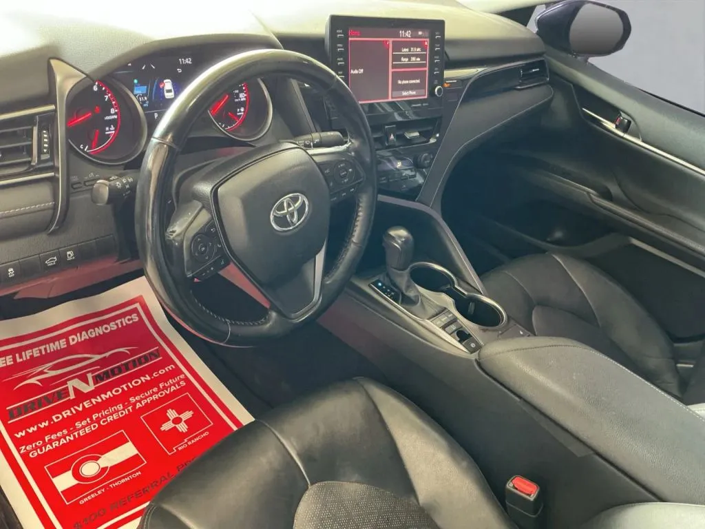 Toyota Camry photo 13