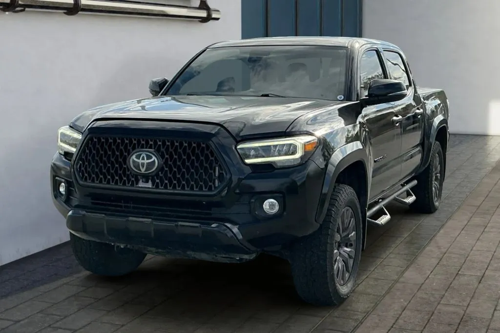 Toyota Tacoma photo 7