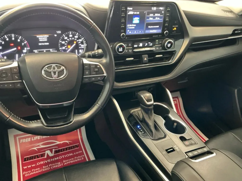 Toyota Highlander photo 18