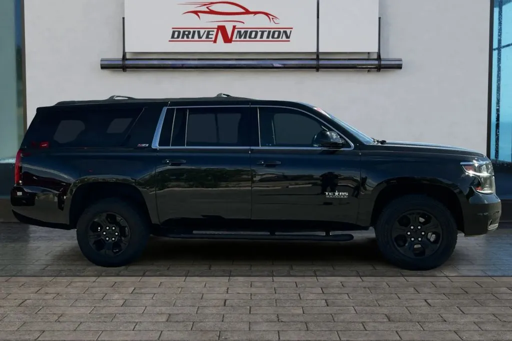 Another view of 2020 Chevrolet Suburban LT Sport Utility 4D for sale in Rio Rancho, NM at Drive N-Motion Rio Rancho