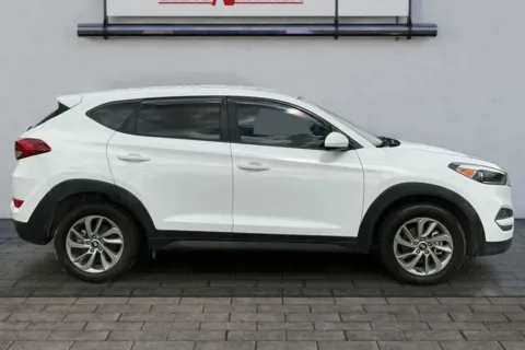 Another view of 2018 Hyundai Tucson SE Sport Utility 4D for sale in Rio Rancho, NM at Drive N-Motion Rio Rancho