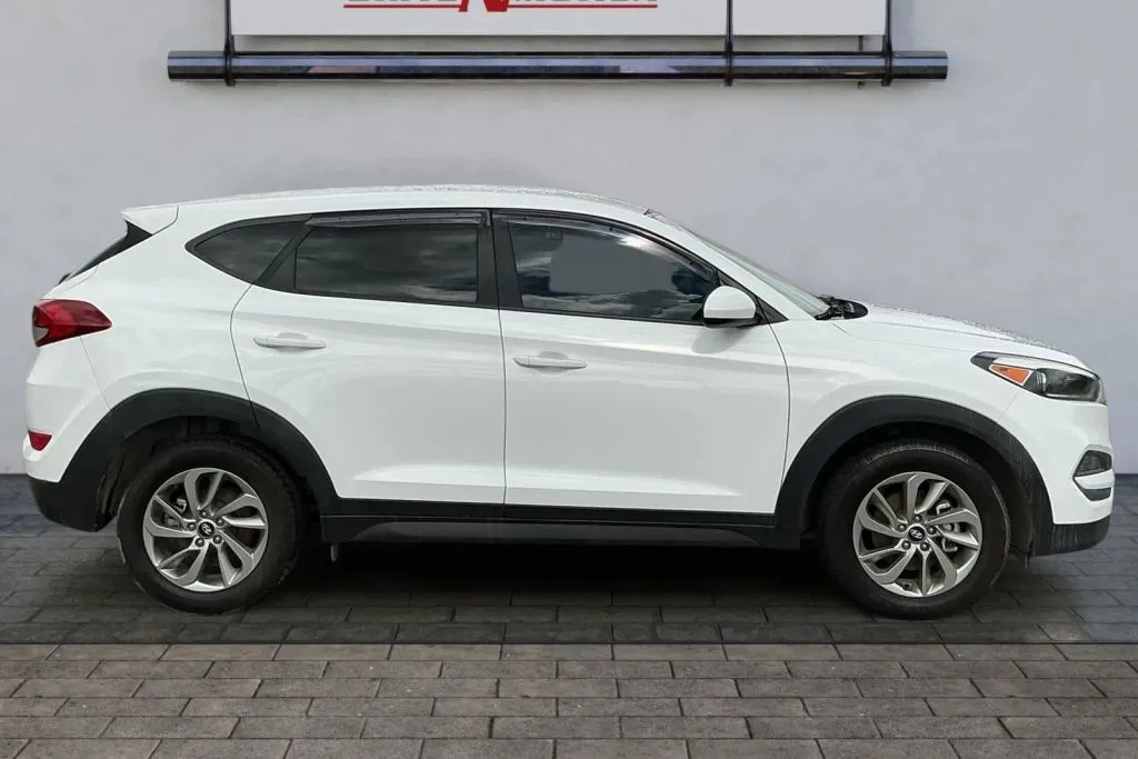 Another view of 2018 Hyundai Tucson SE Sport Utility 4D for sale in Rio Rancho, NM at Drive N-Motion Rio Rancho