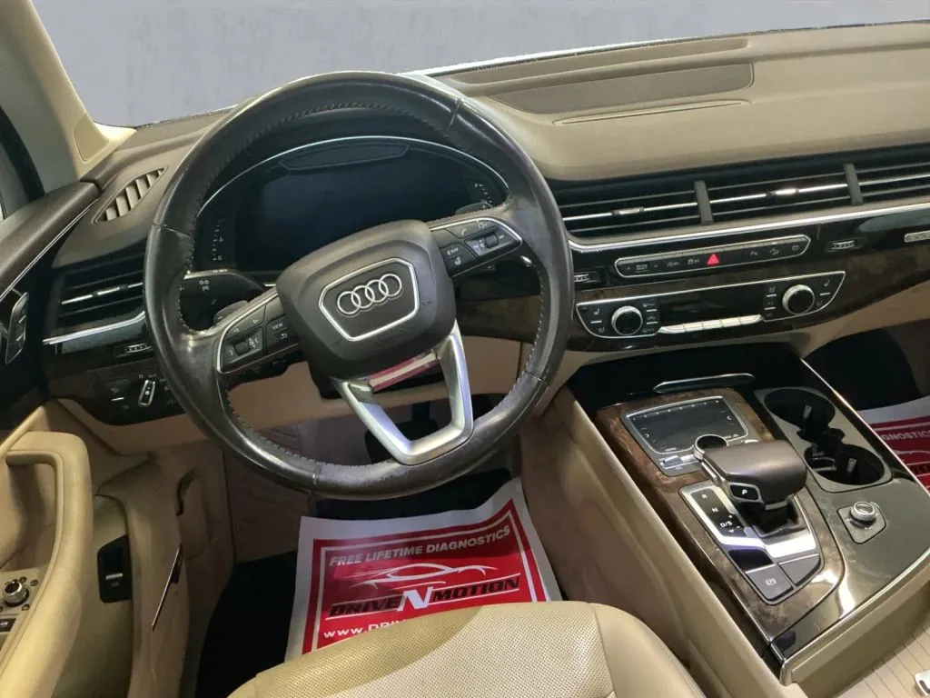 Audi Q7 photo 16