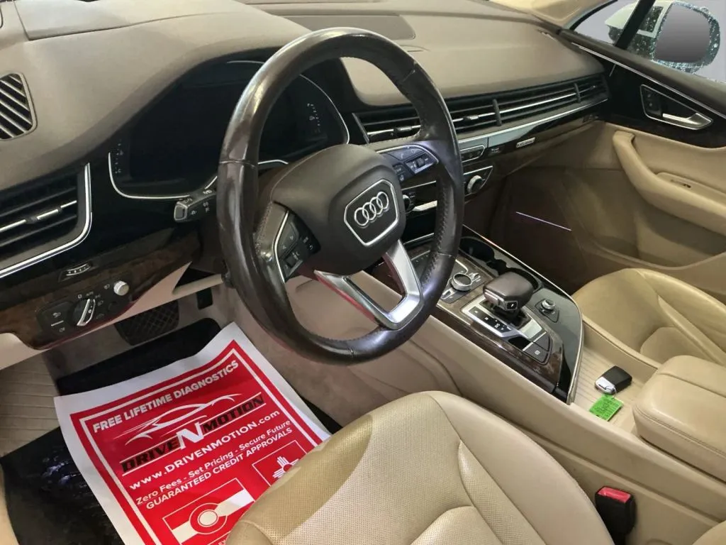 Audi Q7 photo 13