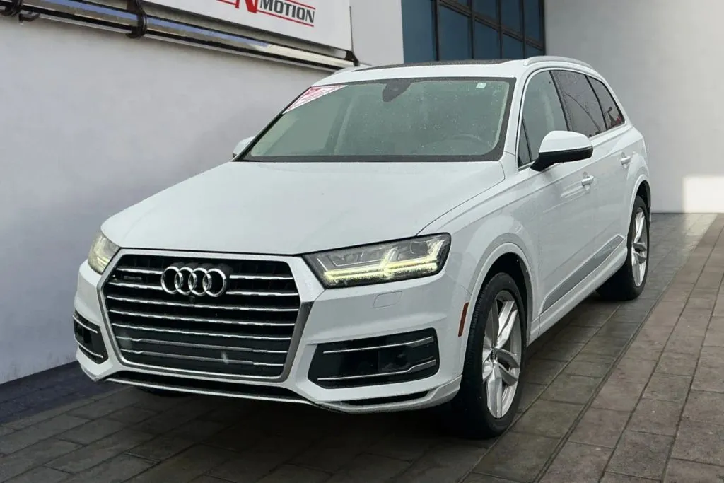 Audi Q7 photo 7