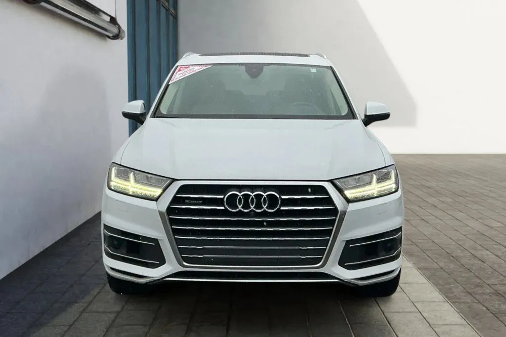 Audi Q7 photo 8