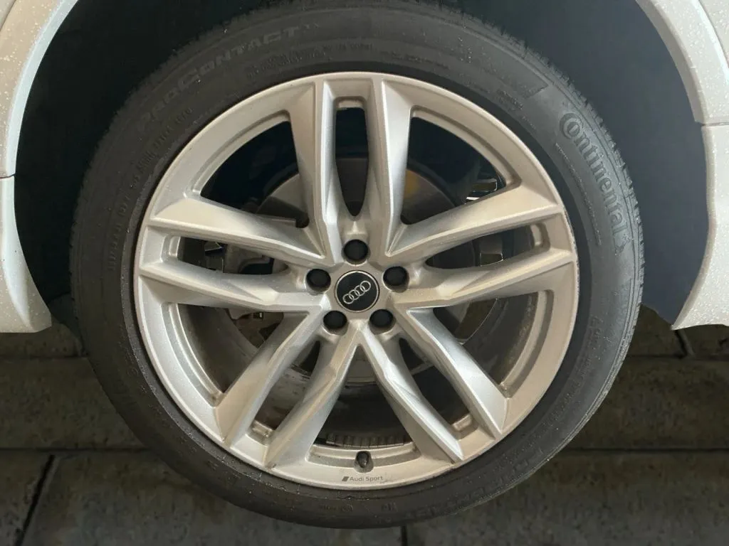 Audi Q7 photo 18