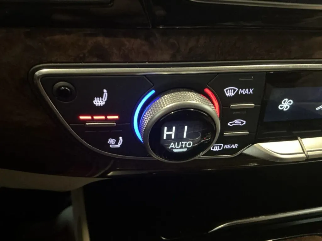 Audi Q7 photo 32