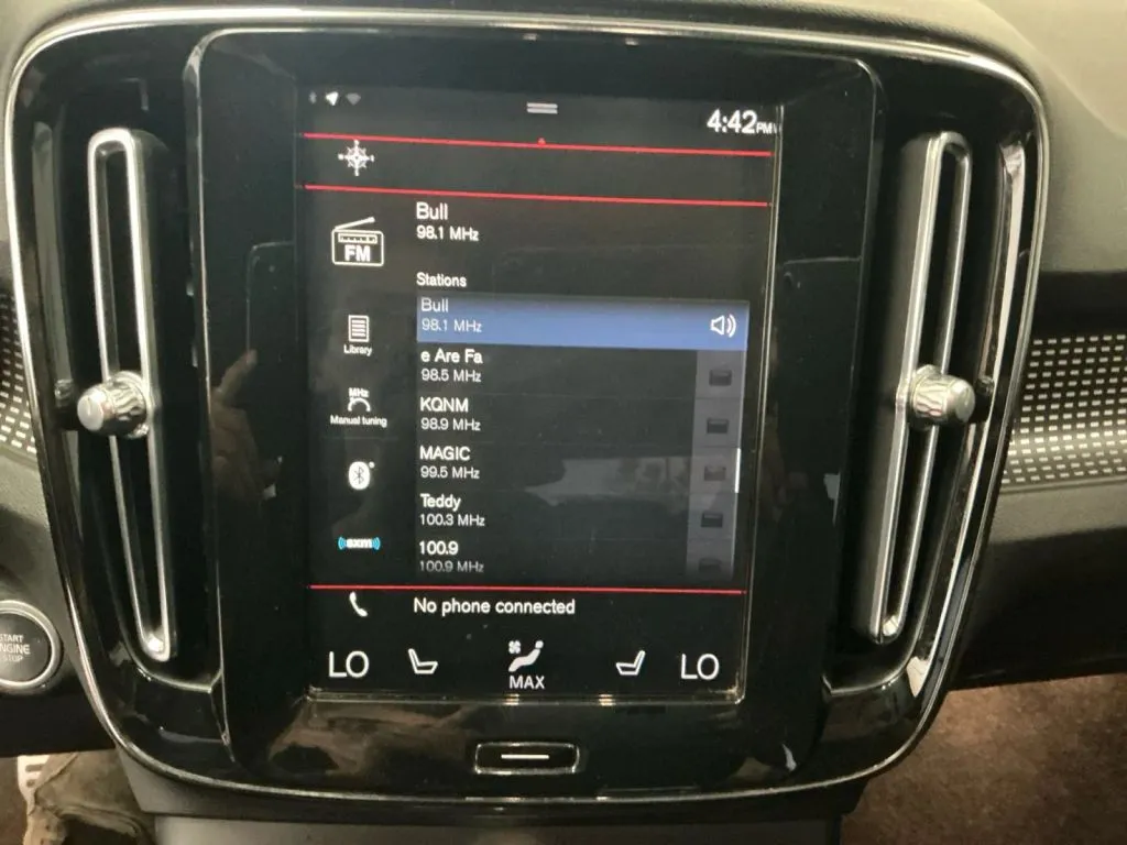 Volvo XC40 photo 27