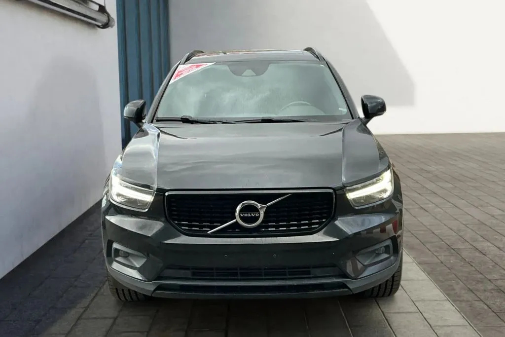 Volvo XC40 photo 8