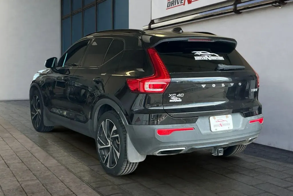 Volvo XC40 photo 6