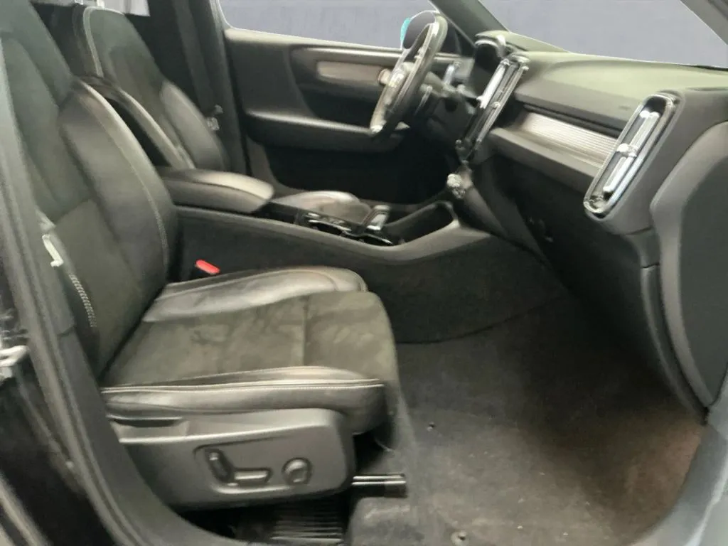 Volvo XC40 photo 19