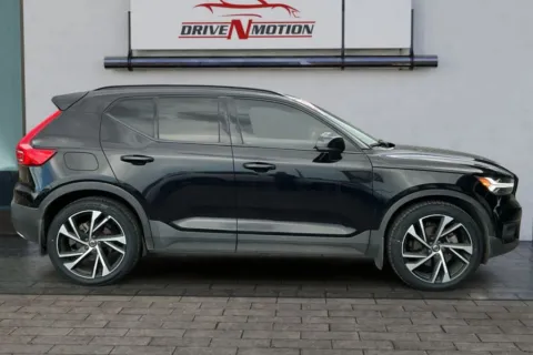 Another view of 2020 Volvo XC40 T5 R-Design Sport Utility 4D for sale in Rio Rancho, NM at Drive N-Motion Rio Rancho