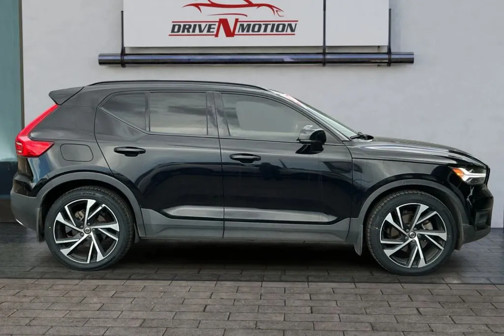 Another view of 2020 Volvo XC40 T5 R-Design Sport Utility 4D for sale in Rio Rancho, NM at Drive N-Motion Rio Rancho