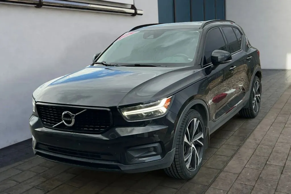 Volvo XC40 photo 7