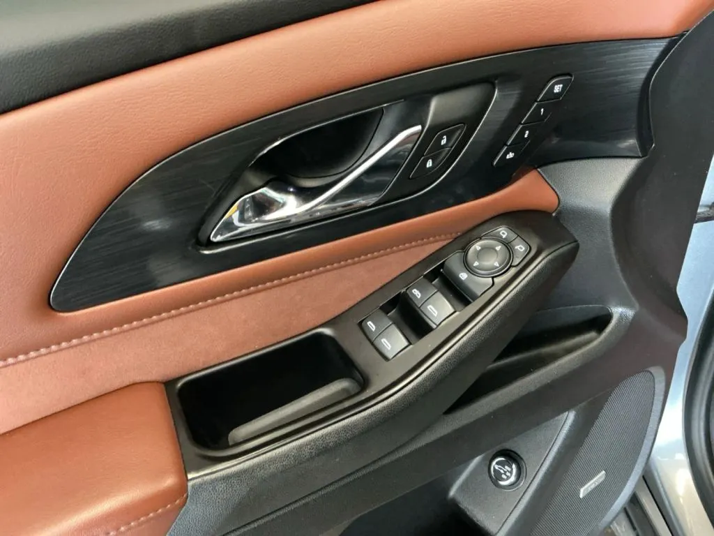 Chevrolet Traverse photo 11