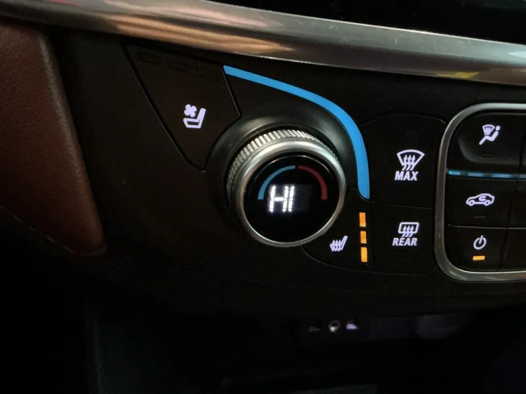 Chevrolet Traverse photo 32