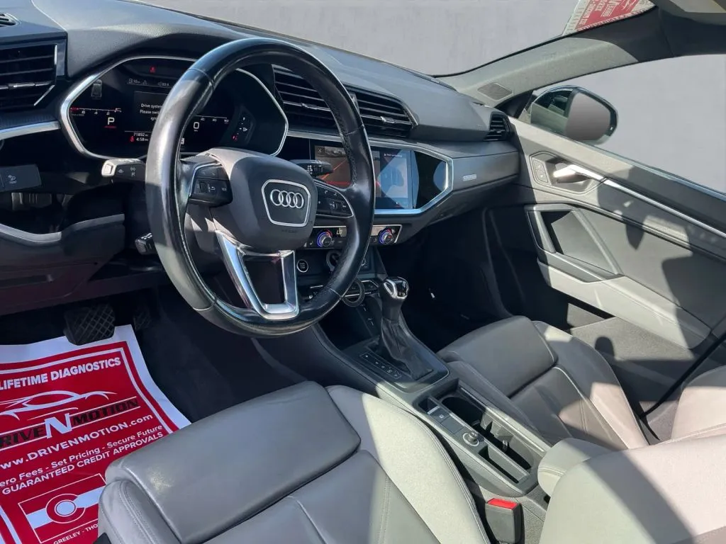 Audi Q3 photo 33