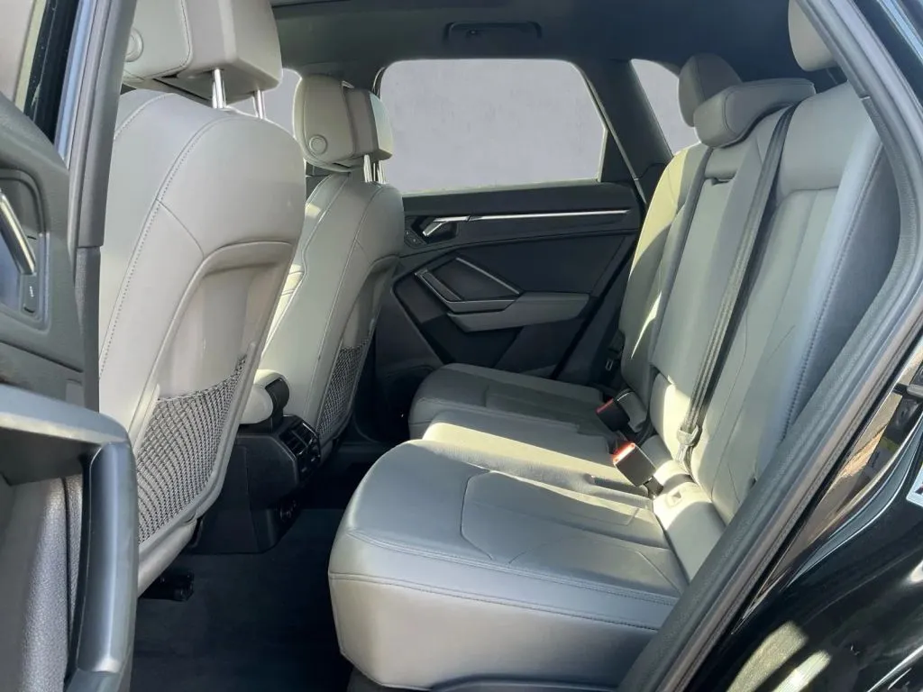 Audi Q3 photo 37