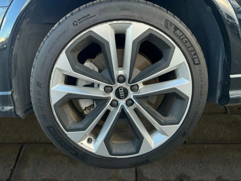 Audi Q3 photo 20