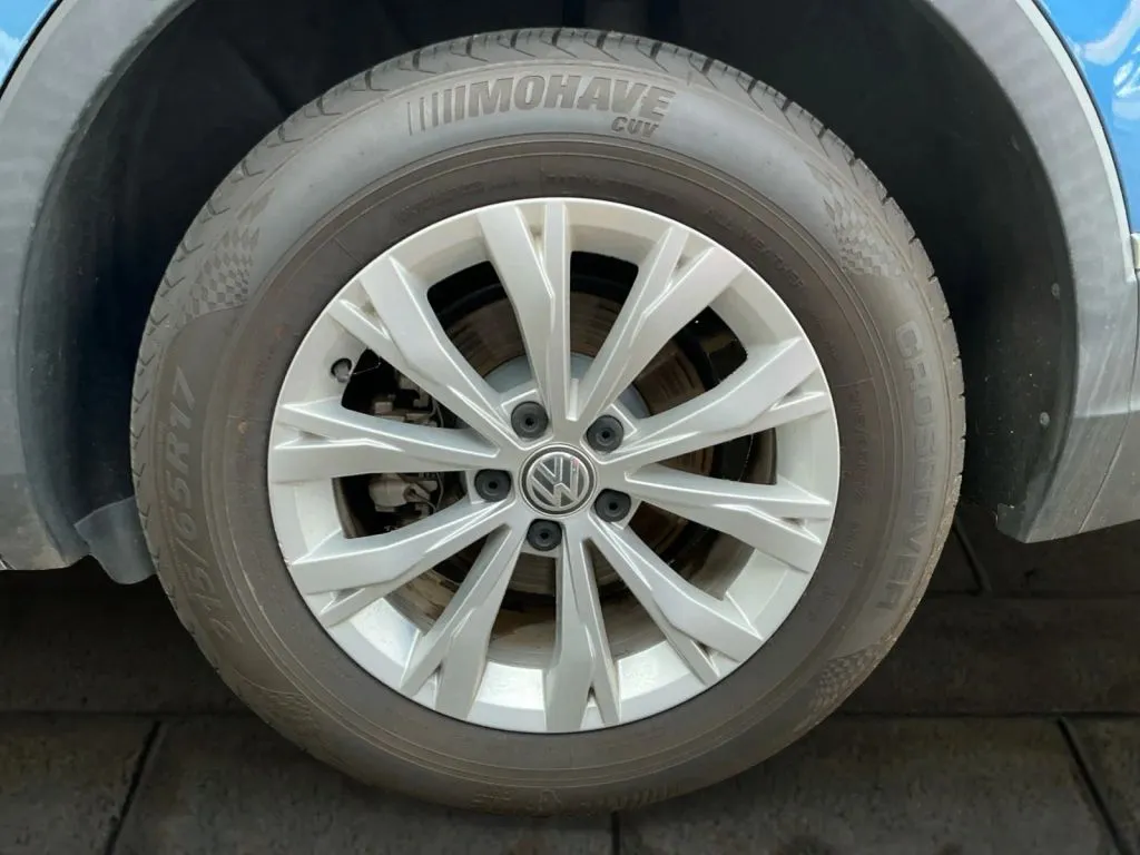 Volkswagen Tiguan photo 18