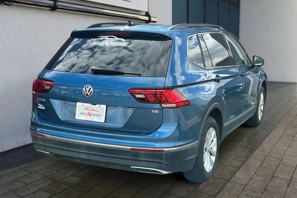 More photos of 2018 Volkswagen Tiguan 2.0T SE Sport Utility 4D at Drive N-Motion Rio Rancho, NM