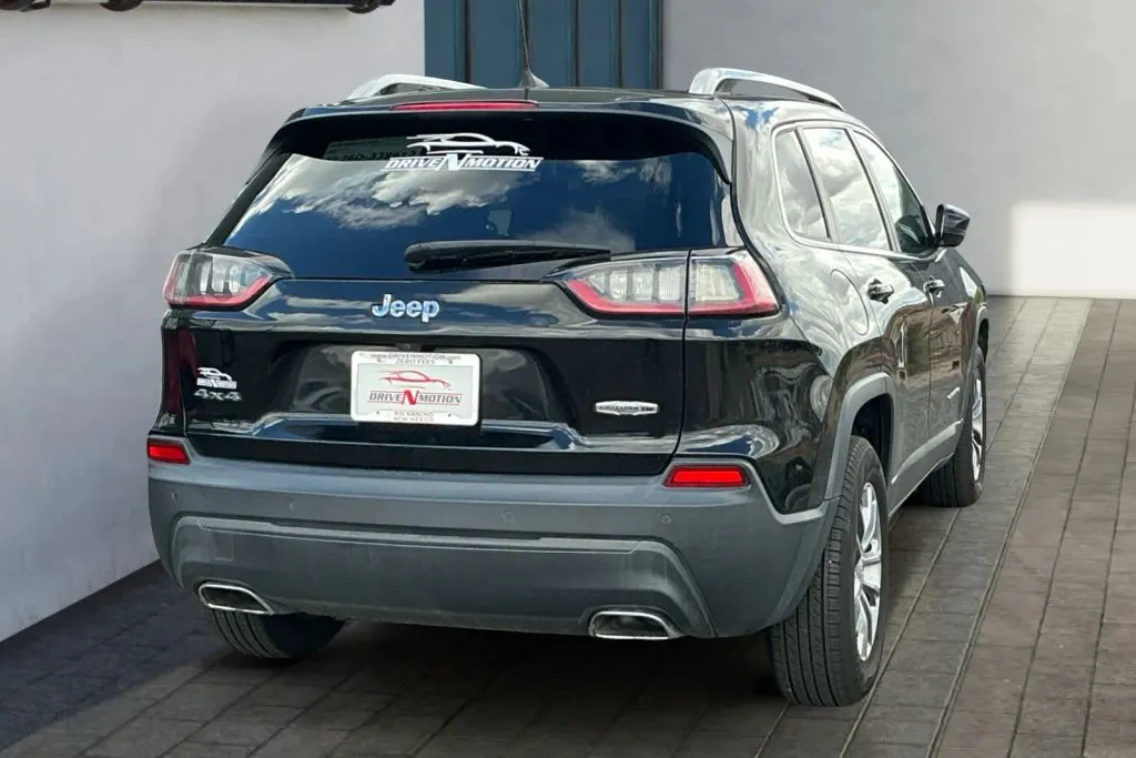 More photos of 2019 Jeep Cherokee Latitude Plus Sport Utility 4D at Drive N-Motion Rio Rancho, NM
