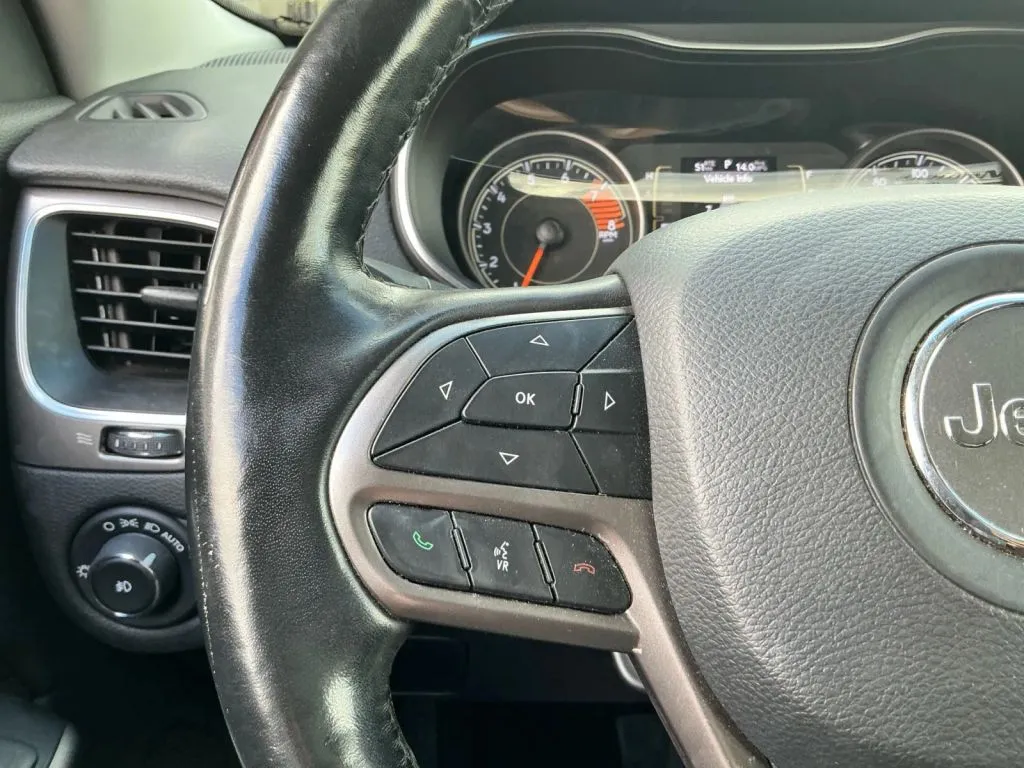 Jeep Cherokee photo 27