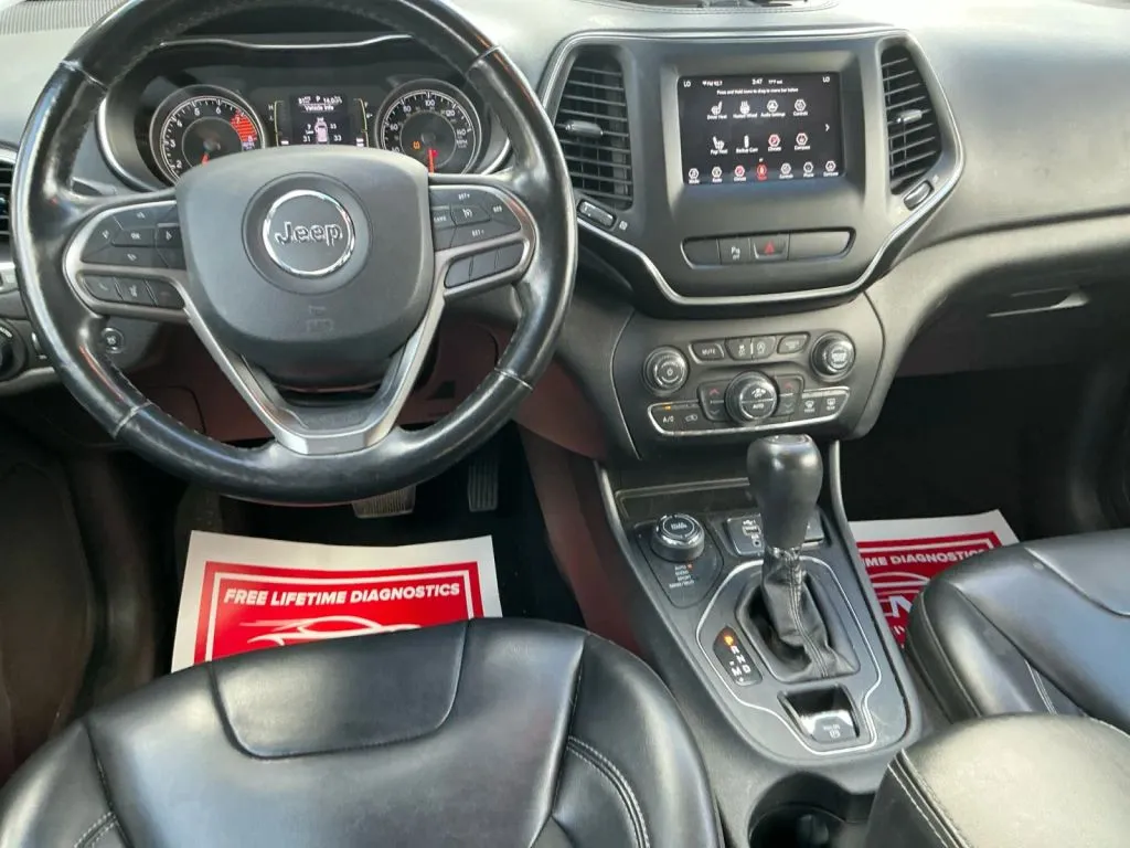 Jeep Cherokee photo 15