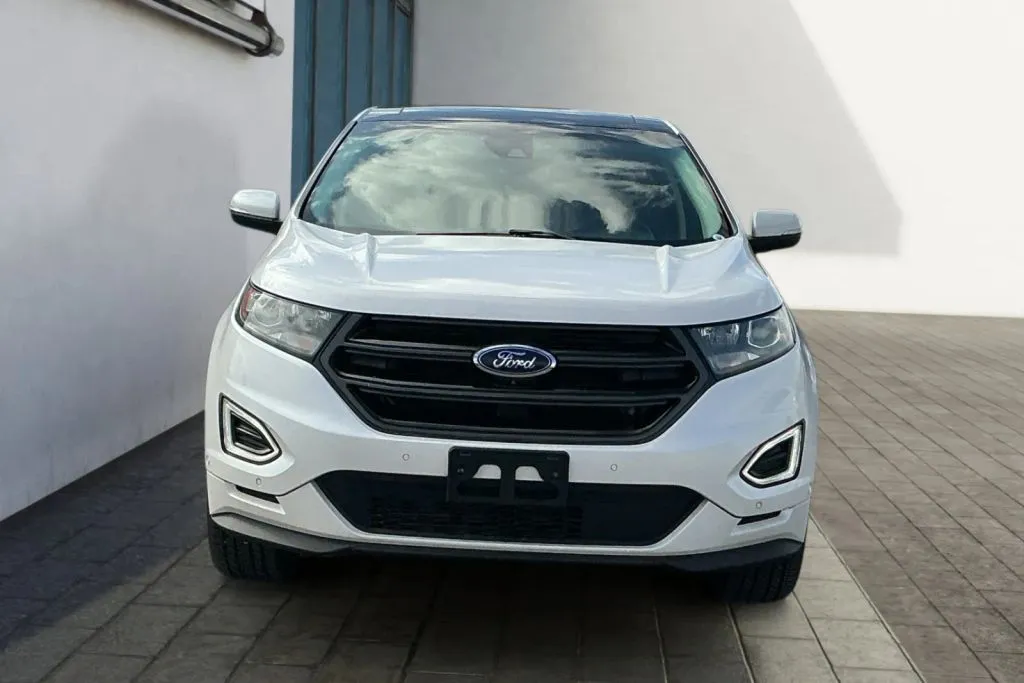 Ford Edge photo 8