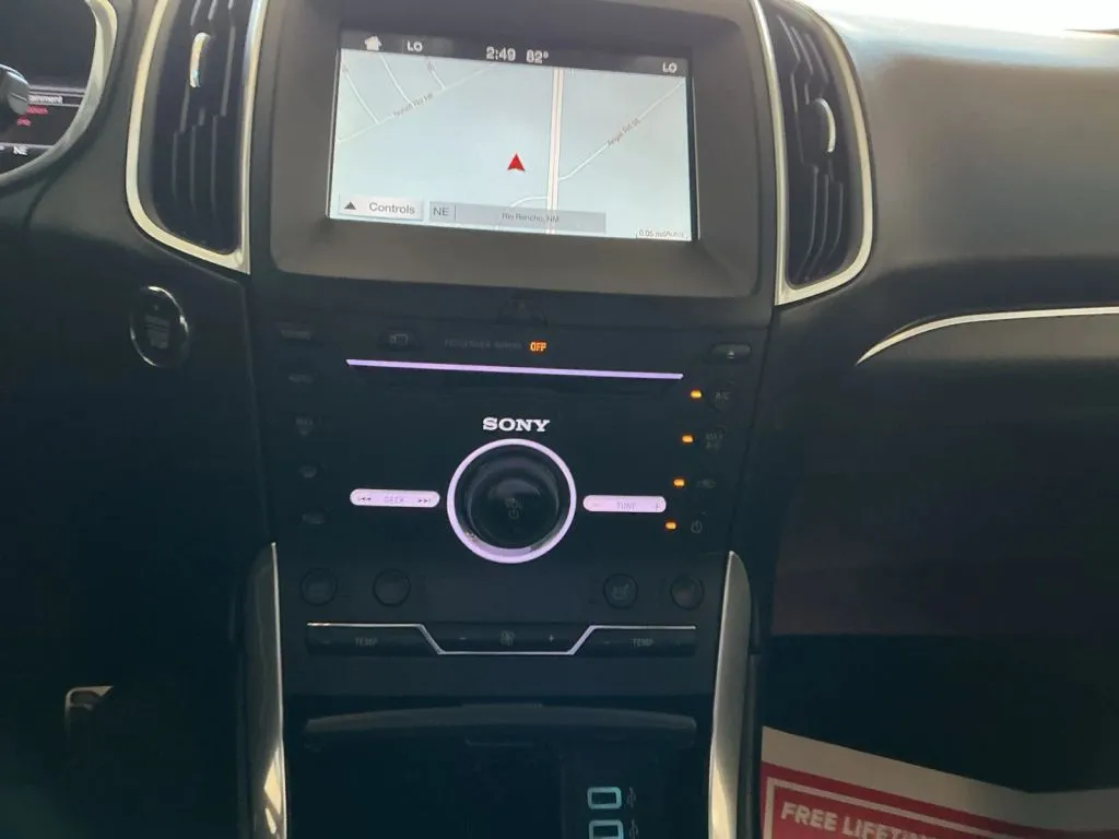 Ford Edge photo 32
