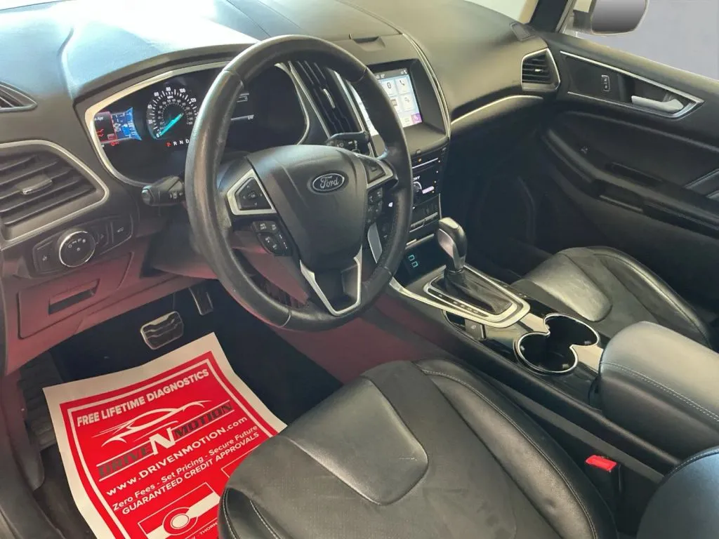 Ford Edge photo 13
