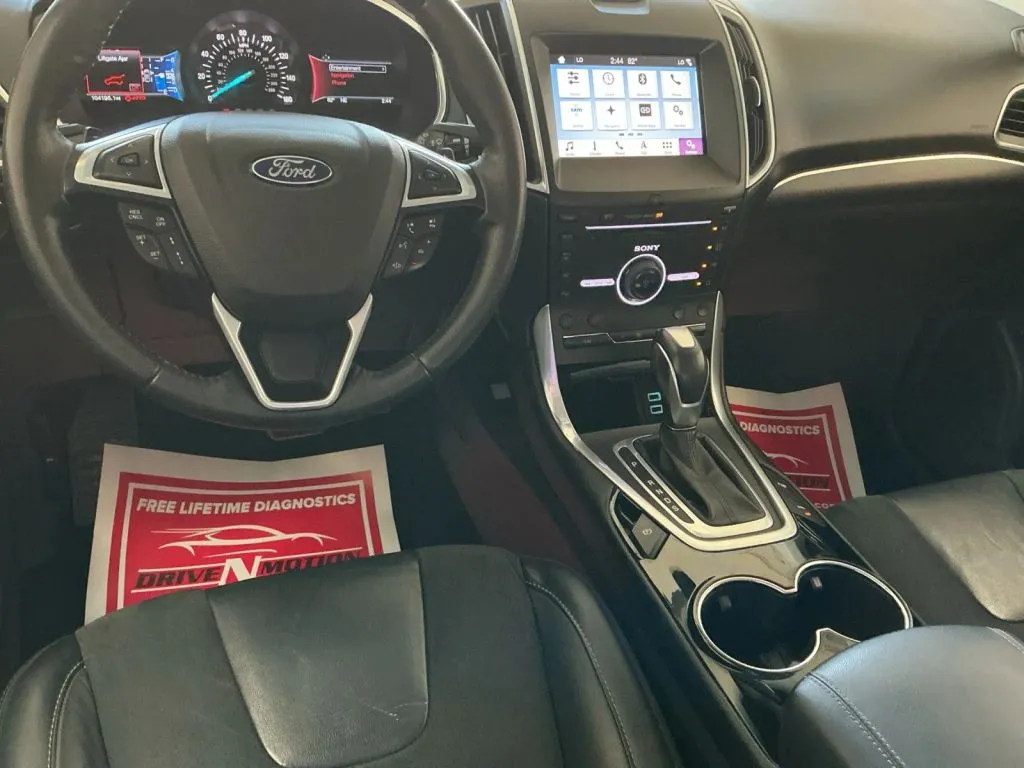 Ford Edge photo 16