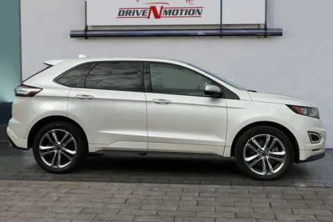 Another view of 2016 Ford Edge Sport SUV 4D for sale in Rio Rancho, NM at Drive N-Motion Rio Rancho