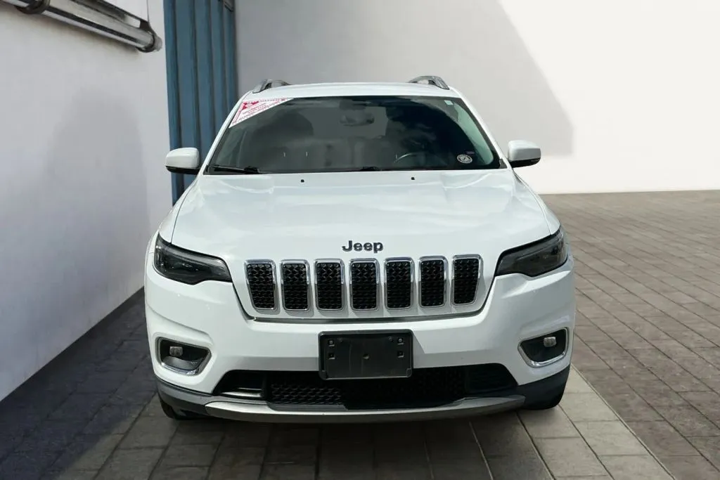 Jeep Cherokee photo 7