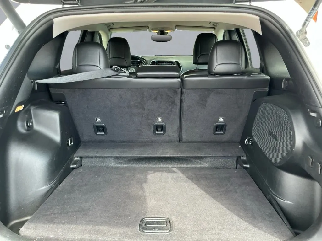 Jeep Cherokee photo 18