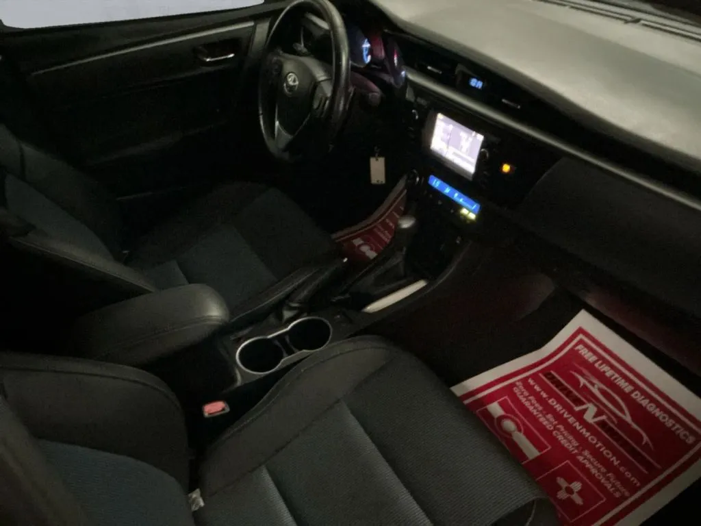 Toyota Corolla photo 20