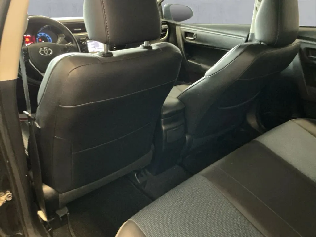 Toyota Corolla photo 15