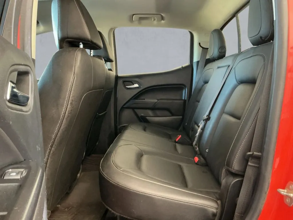 Chevrolet Colorado photo 13