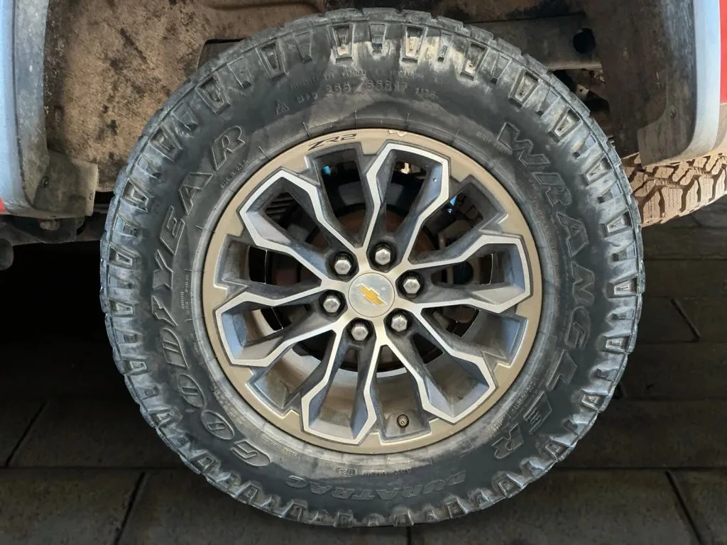 Chevrolet Colorado photo 16