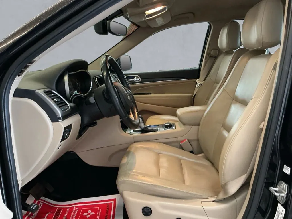Jeep Grand Cherokee photo 12