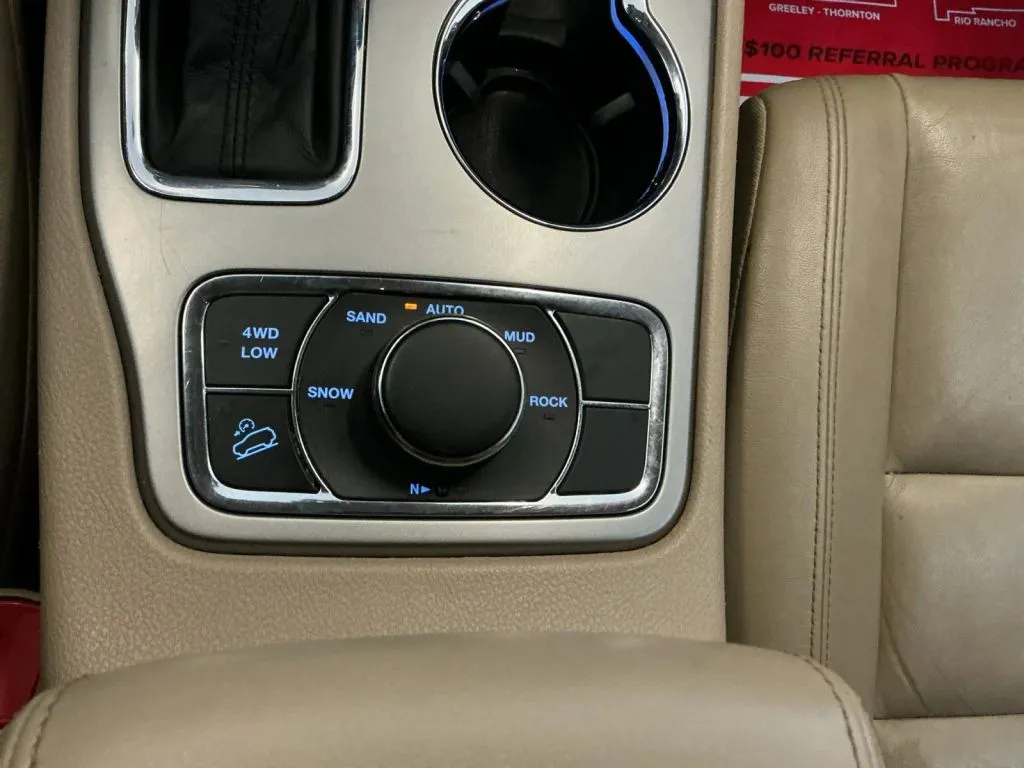 Jeep Grand Cherokee photo 33