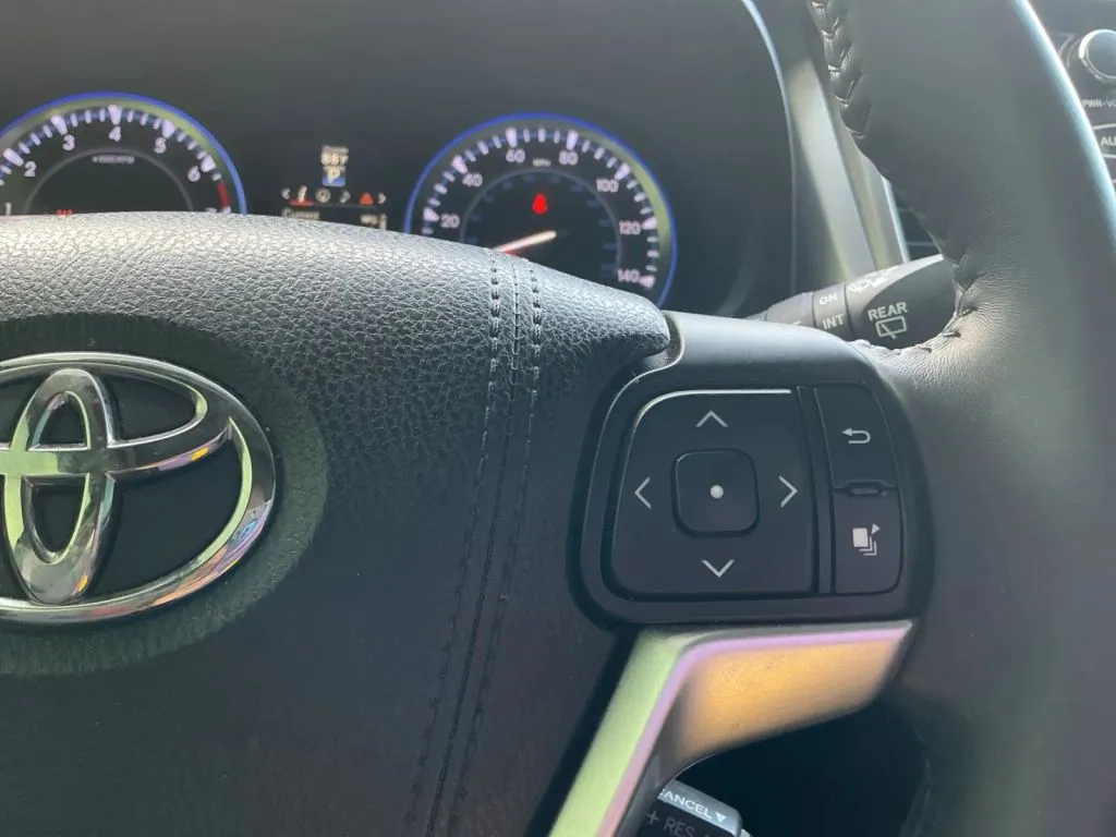 Toyota Highlander photo 28
