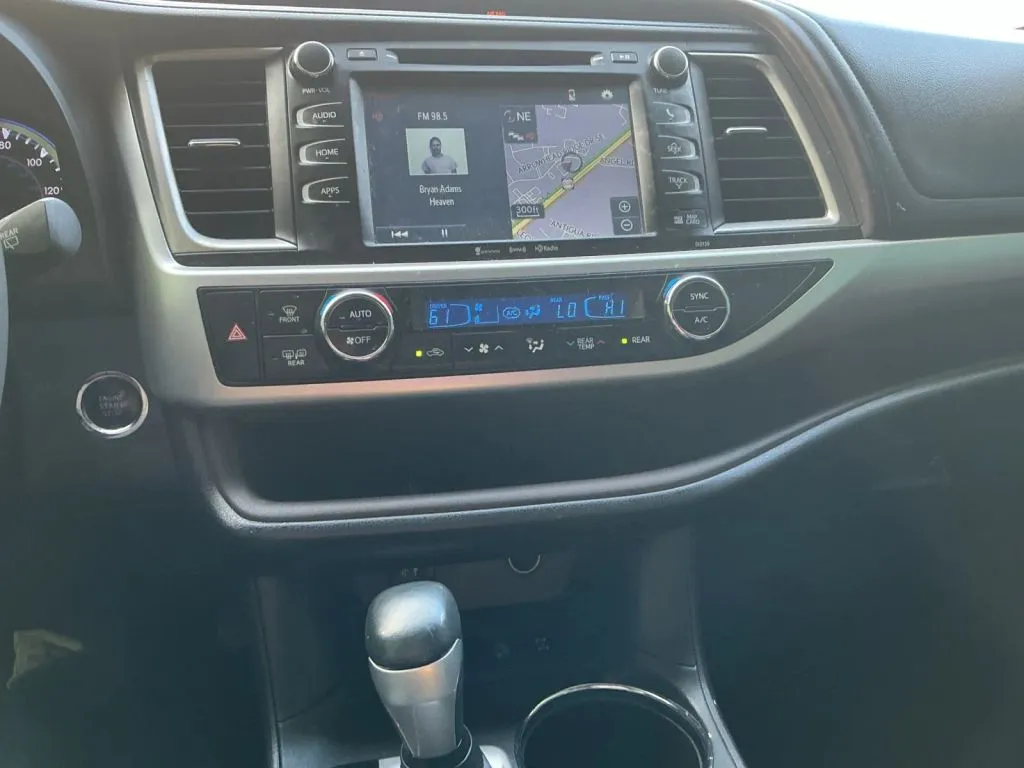 Toyota Highlander photo 33