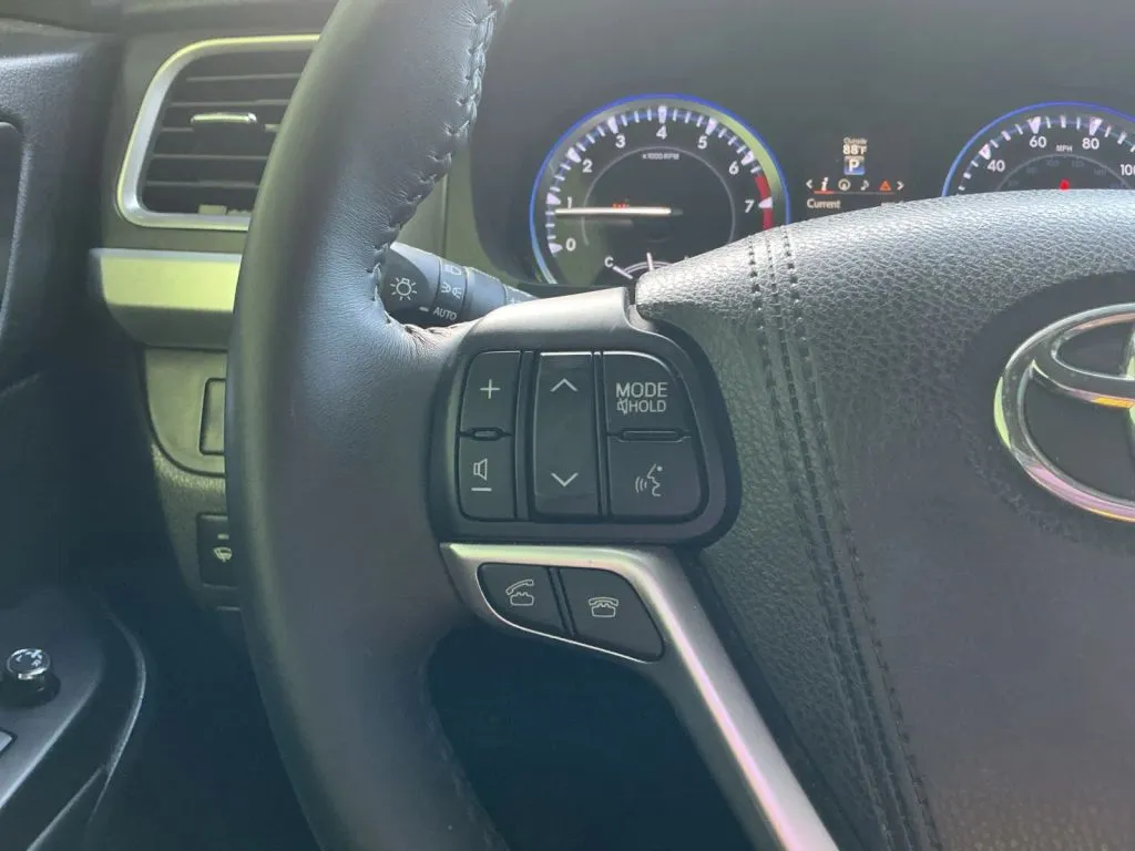 Toyota Highlander photo 27