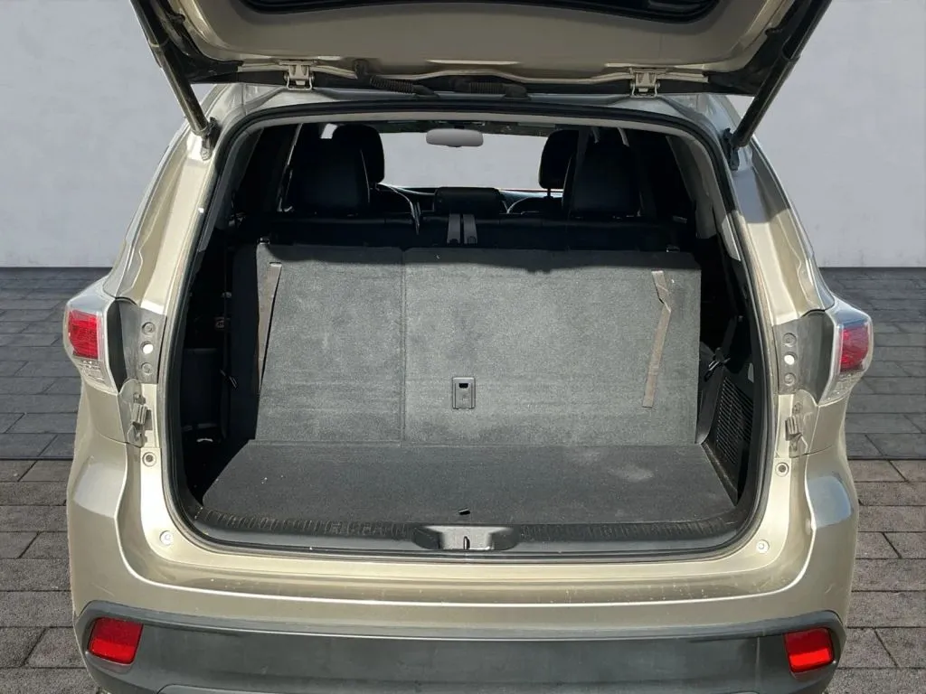 Toyota Highlander photo 19