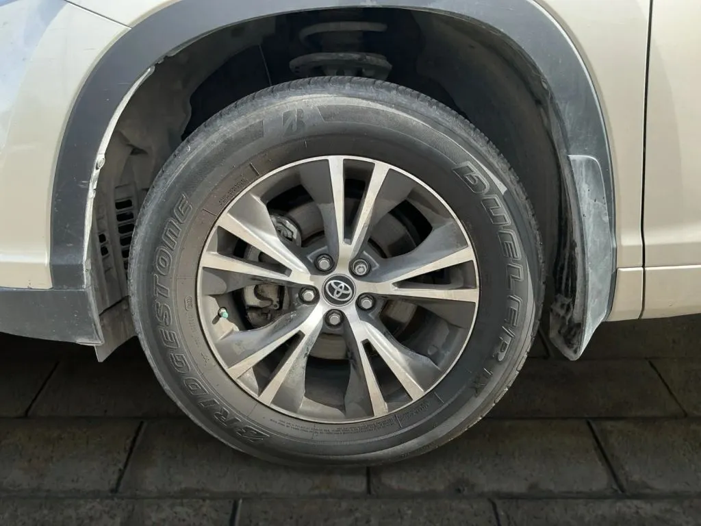 Toyota Highlander photo 24