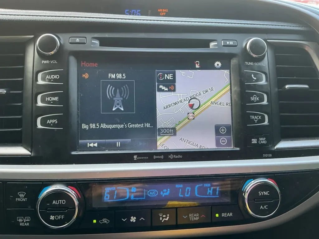 Toyota Highlander photo 29