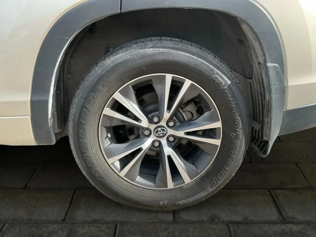 Toyota Highlander photo 18